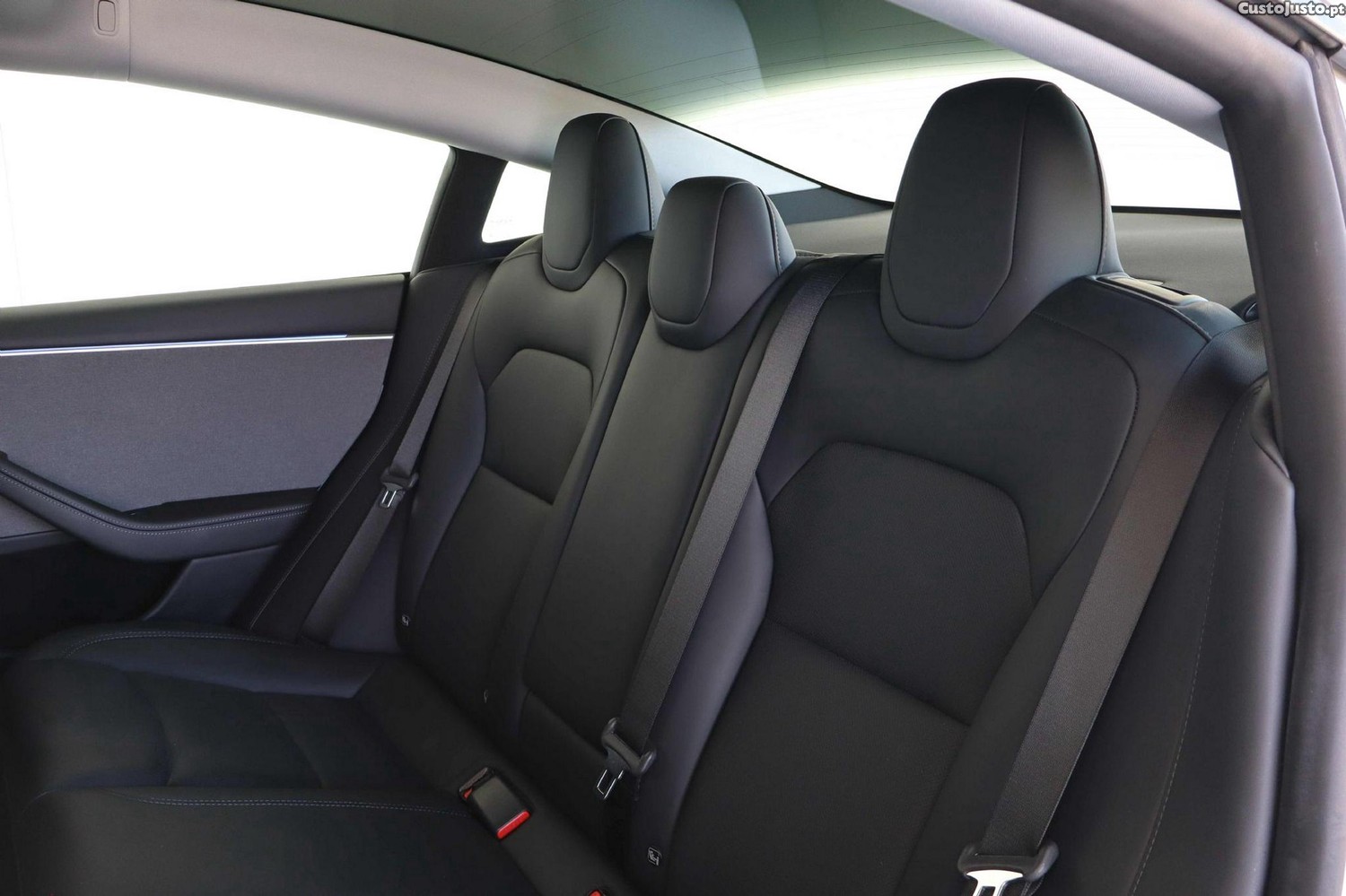 Tesla Model 3 Long Range Tração Traseira Premium — fotografia 5