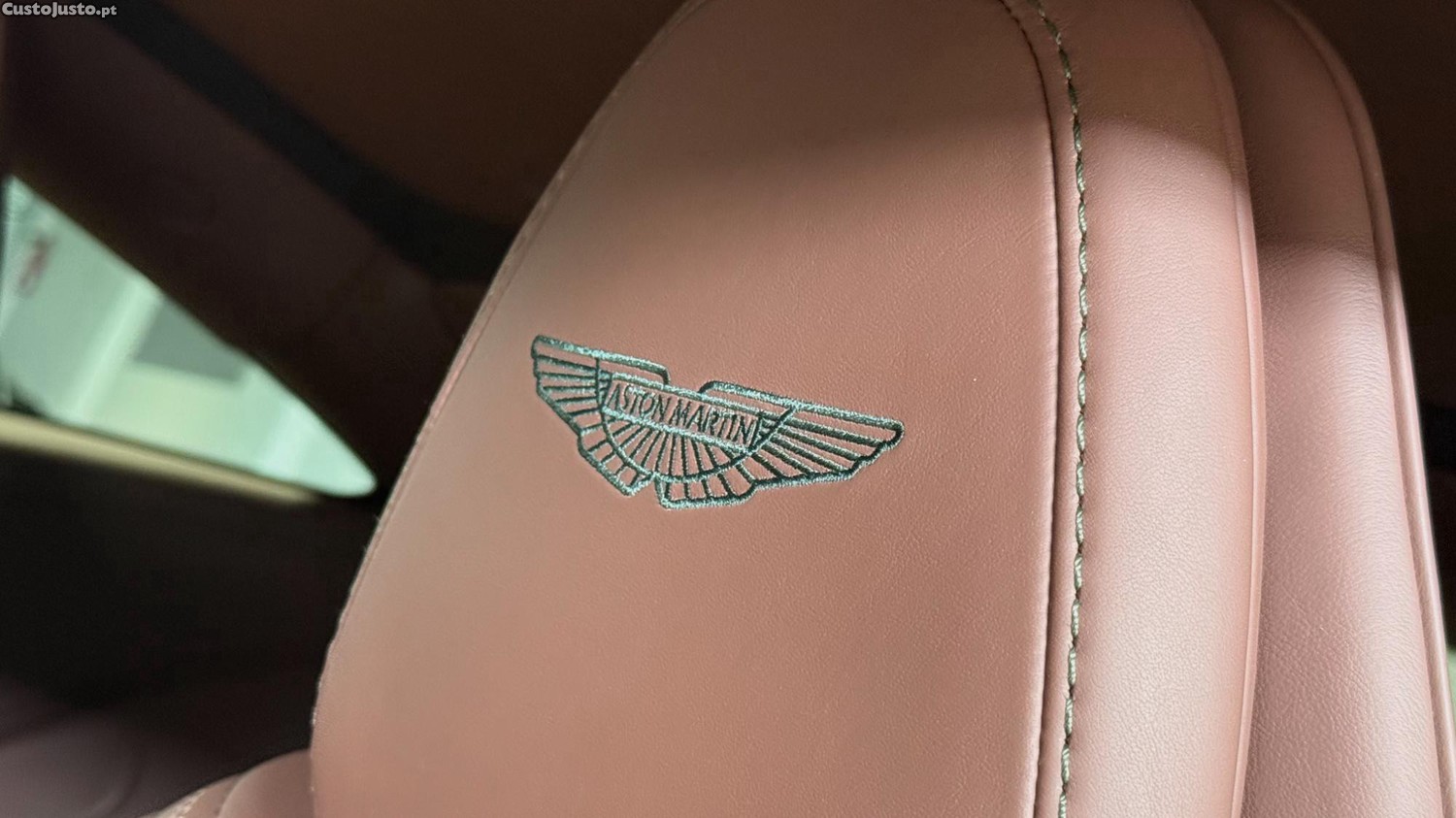 Aston Martin DB 11 Coupé — fotografia 9
