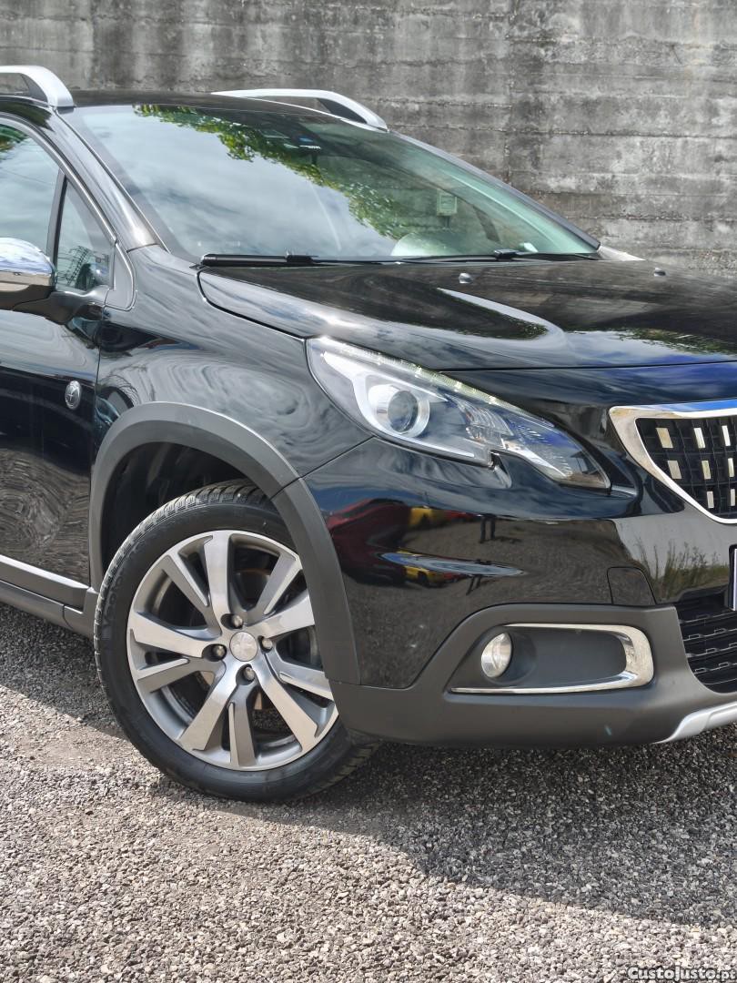 Peugeot 2008 1.2 PureTech Allure EAT6 — fotografia 19