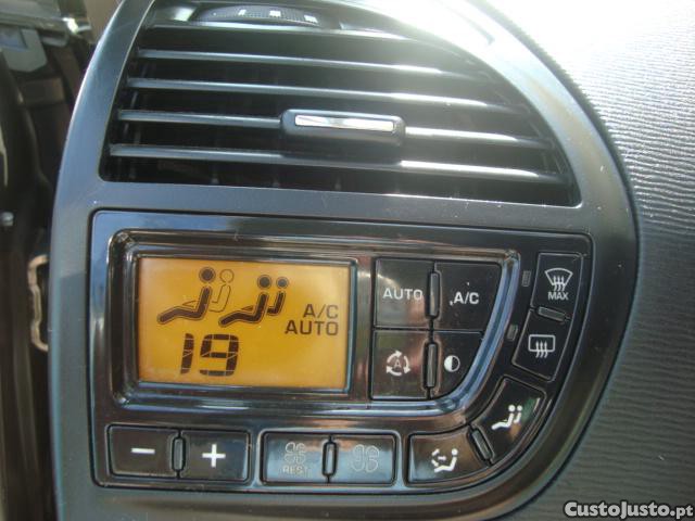 Citroën C4 Picasso 1.6 110 CV — fotografia 6