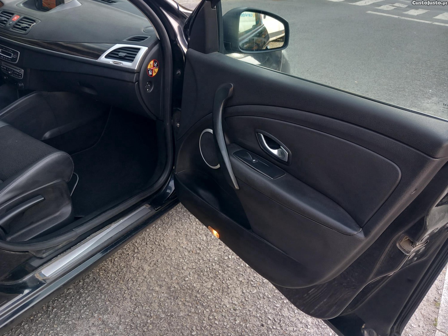 Renault Mégane Sport Tourer 1.5 dCi Confort — fotografia 8