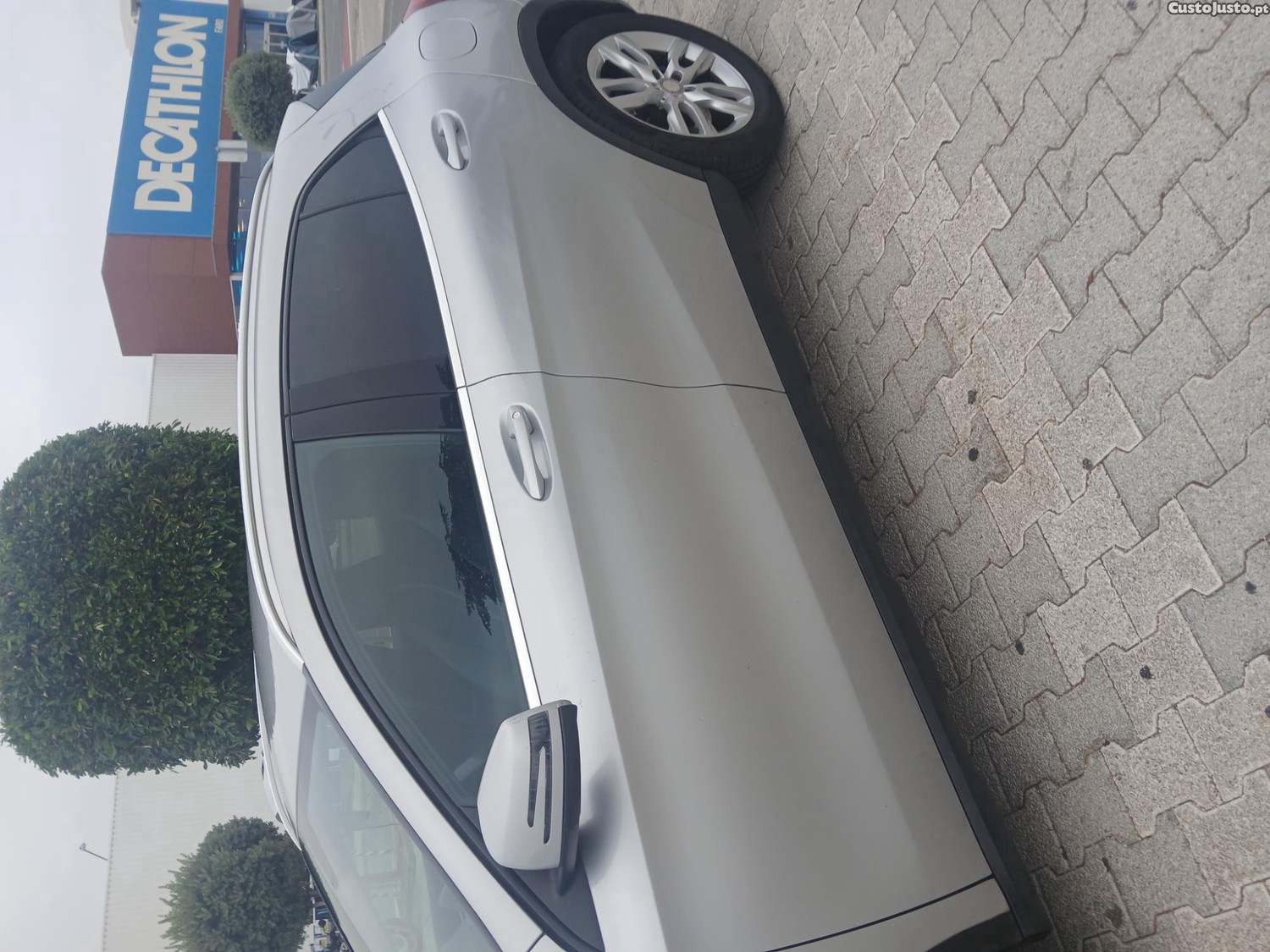 Mercedes-Benz GLA 200 2.2 136 cv — fotografia 4