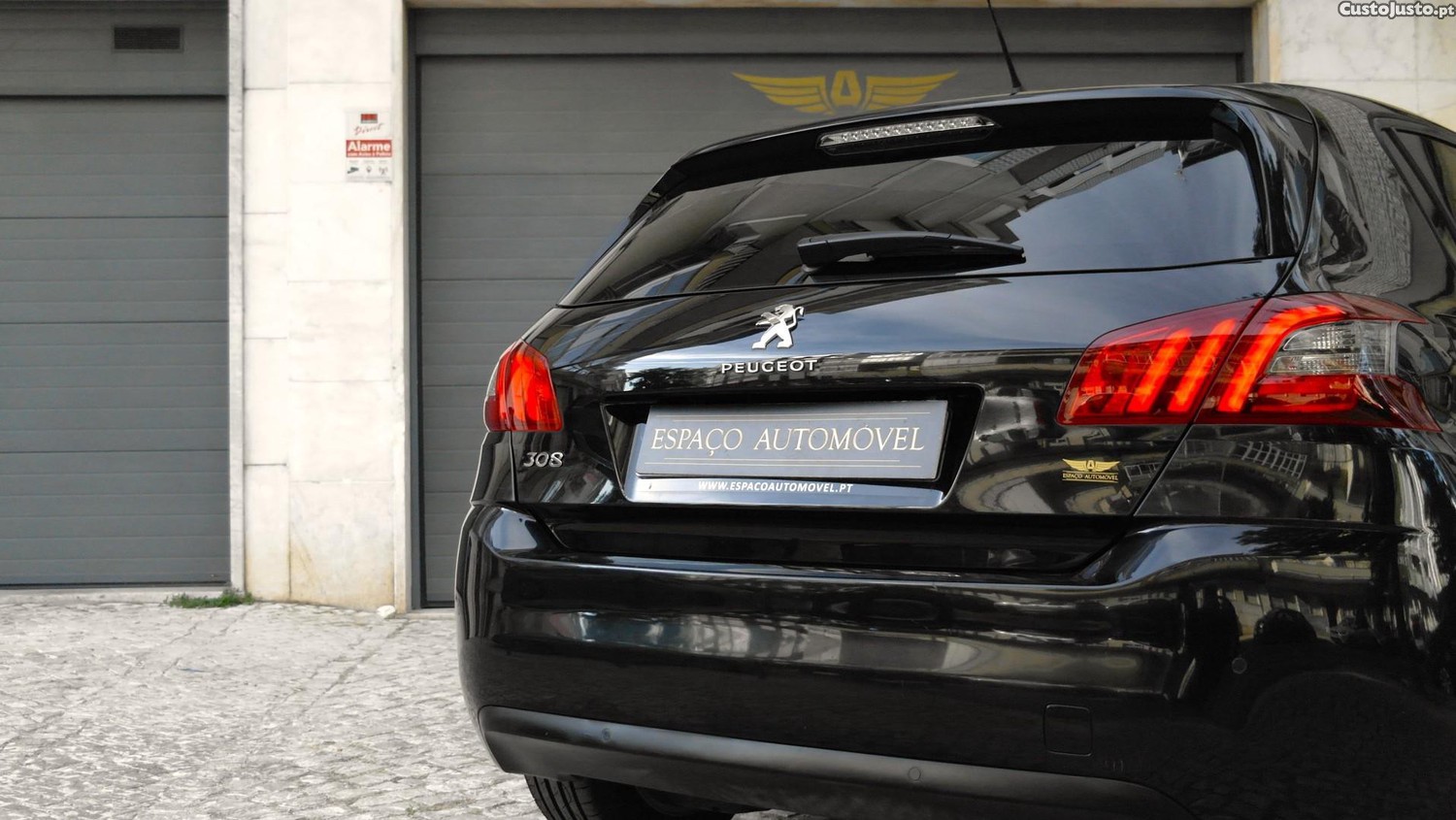 Peugeot 308 1.2 PureTech Style — fotografia 18