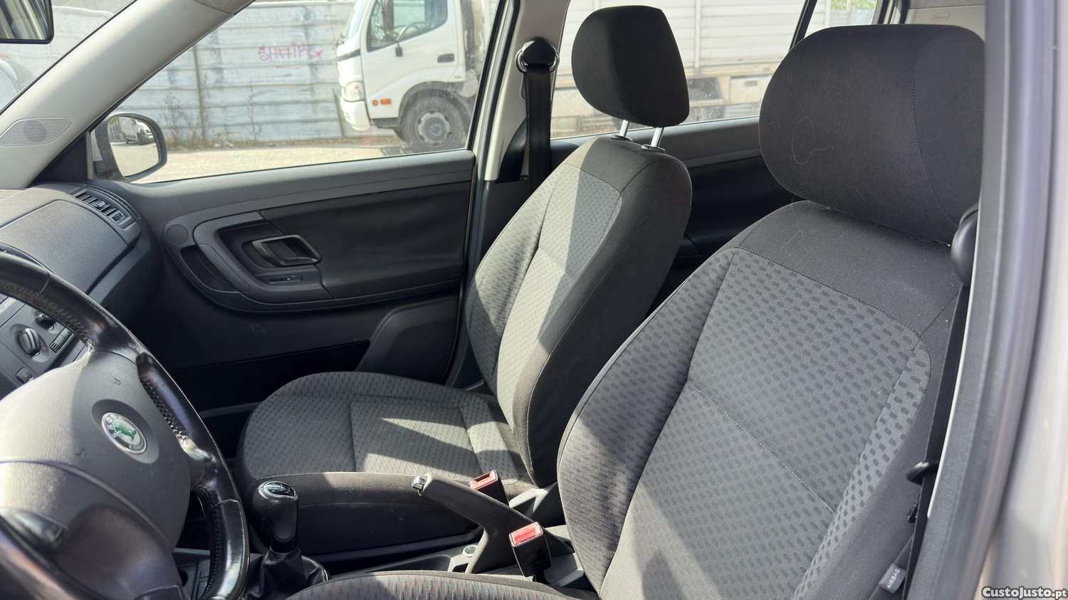 Skoda Fabia 1.2 TDI 75 Cv de 2010 apenas 185.000 km — fotografia 4