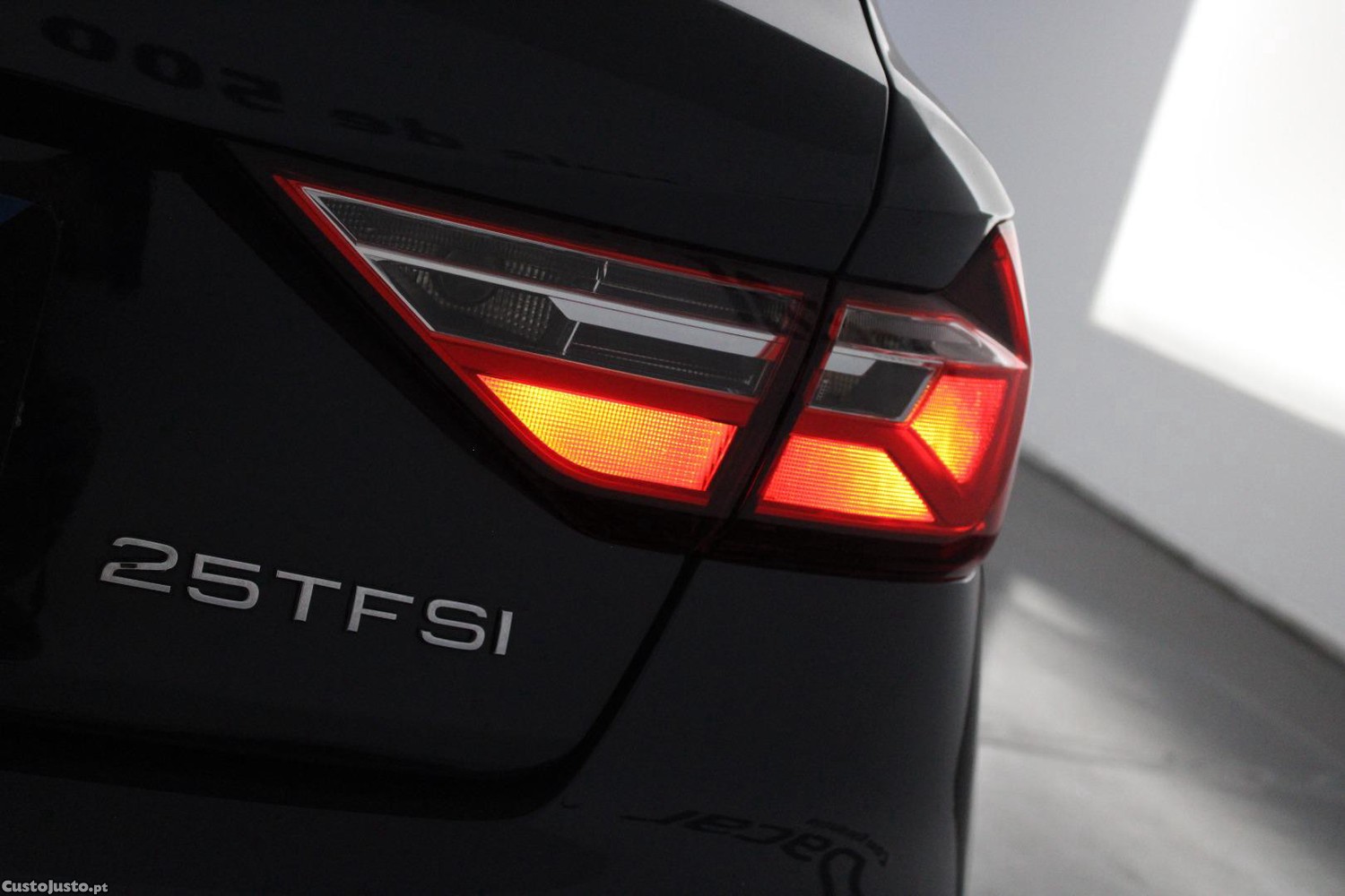 Audi A1 SPORTBACK 25 TFSI — fotografia 2