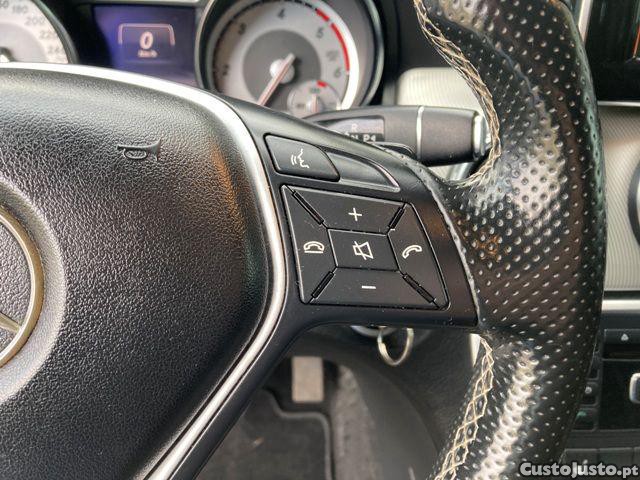 Mercedes-Benz GLA 220 d Urban — fotografia 15