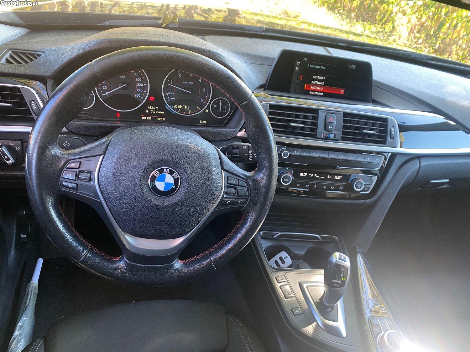 BMW 318 d Line Sport Auto — fotografia 7