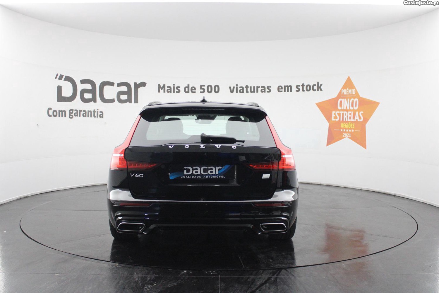 Volvo V60 2.0 T6 AWD R-DESIGN — fotografia 35