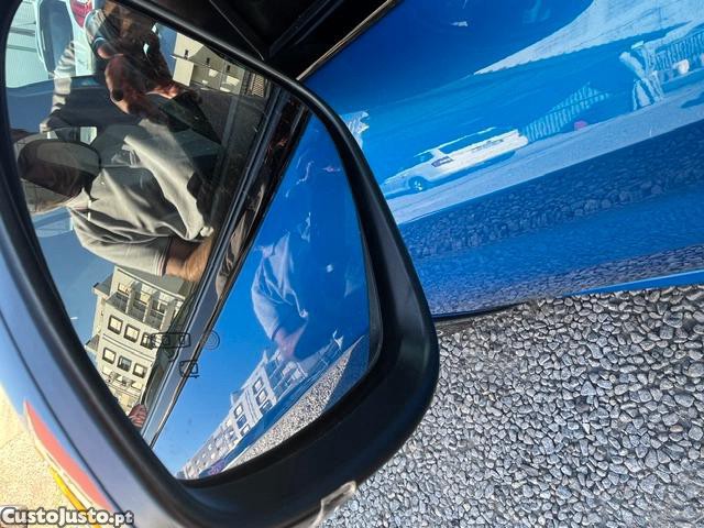 Peugeot e-208 GT LINE — fotografia 11