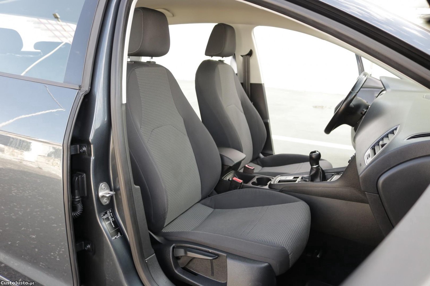 SEAT Leon 1.6 TDI Style 115cv — fotografia 42