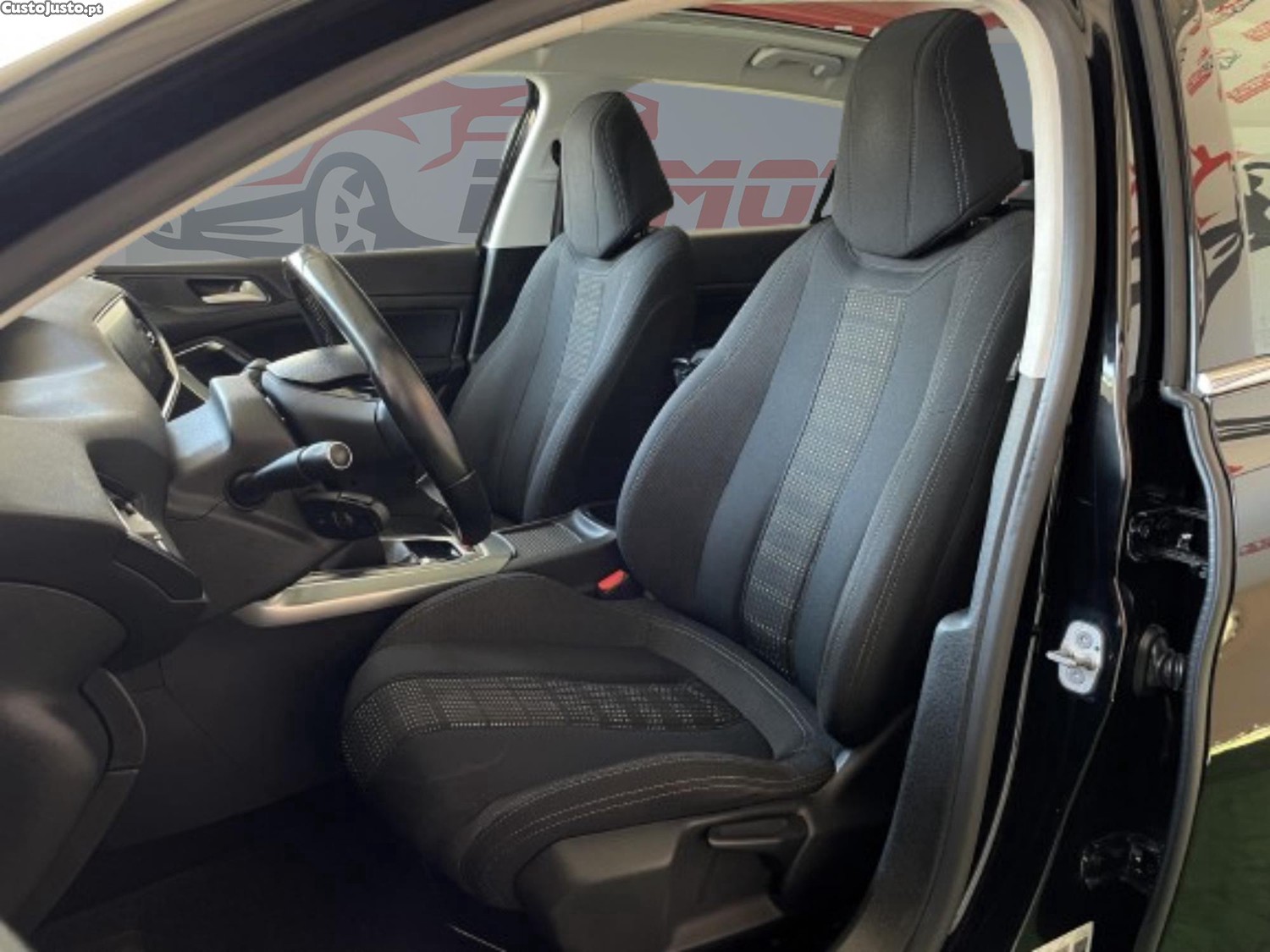 Peugeot 308 1.2 Puretech Allure 130cv — fotografia 3