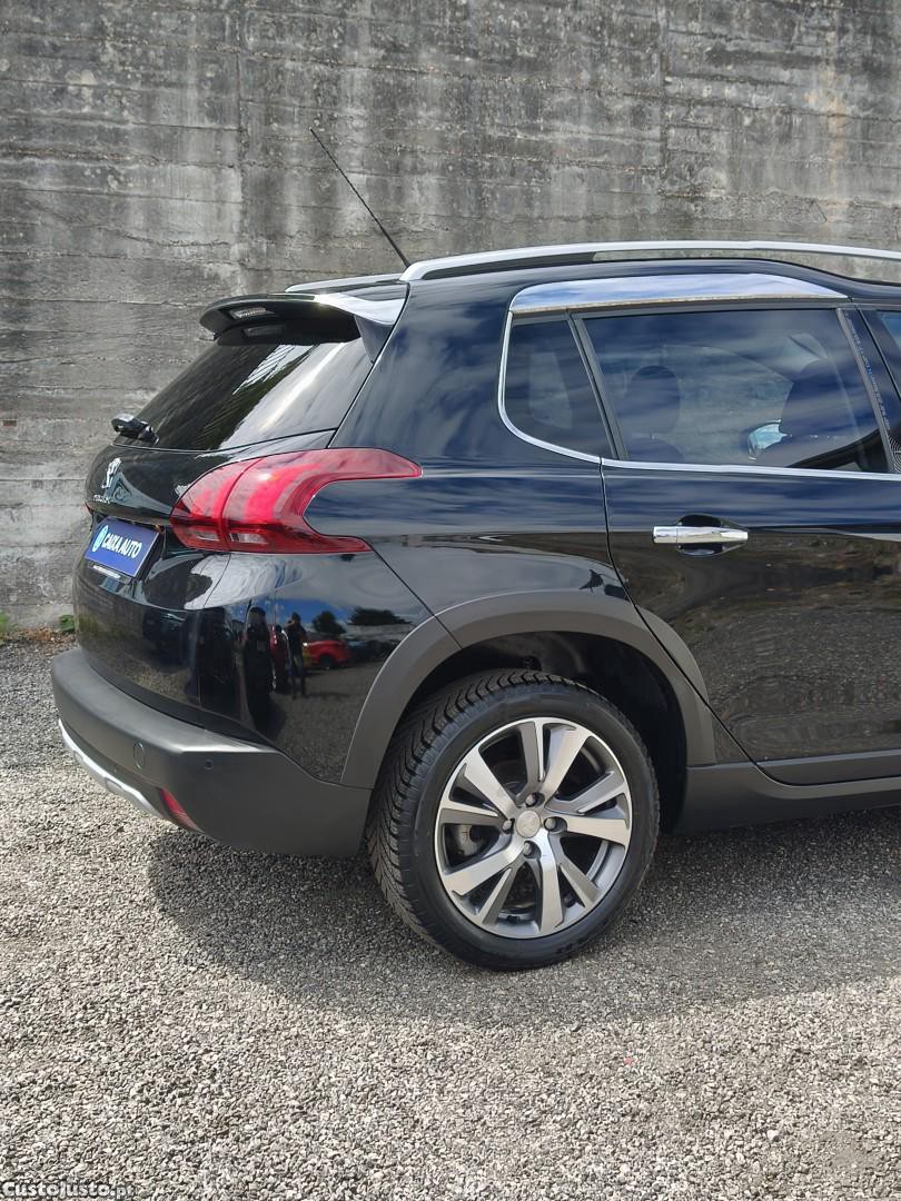 Peugeot 2008 1.2 PureTech Allure EAT6 — fotografia 14
