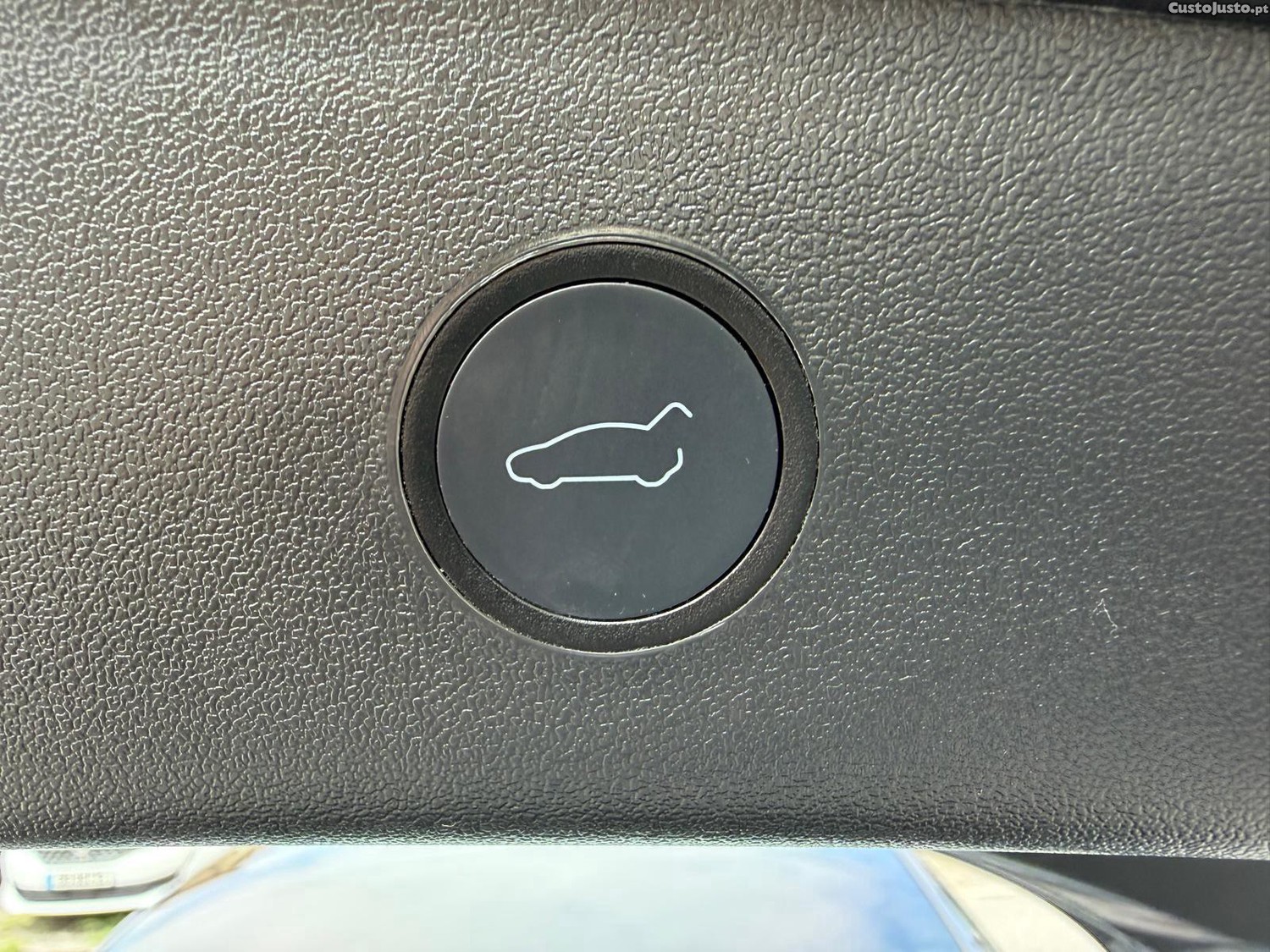 Tesla Model 3 Long Range Tração Integral Premium — fotografia 12