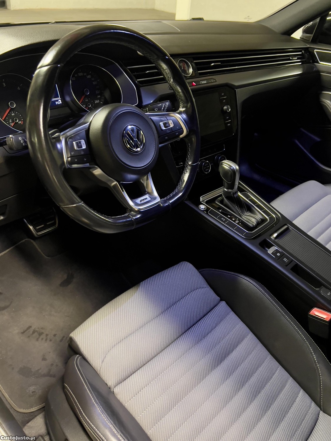 Volkswagen Passat R-line — fotografia 6