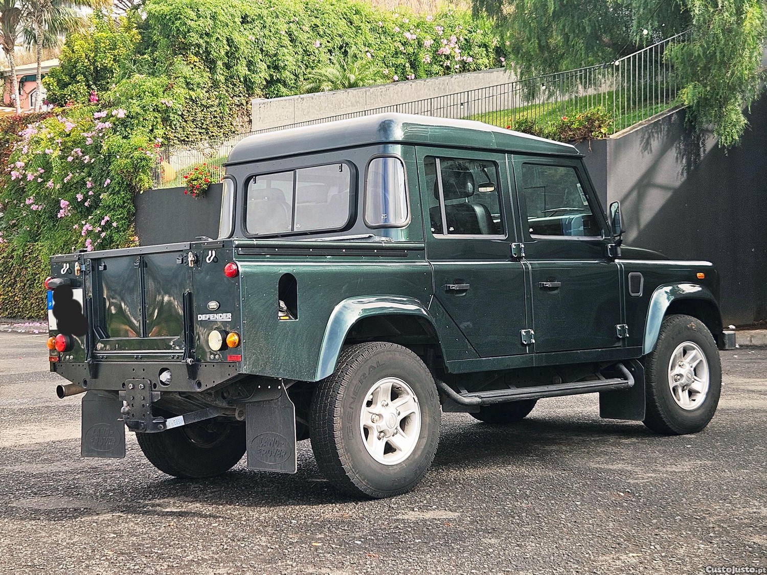 Land Rover Defender TD4 2.4 — fotografia 3