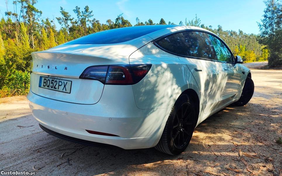 Tesla Model 3 Range plus 325 cv / 264 eur. mês — fotografia 8
