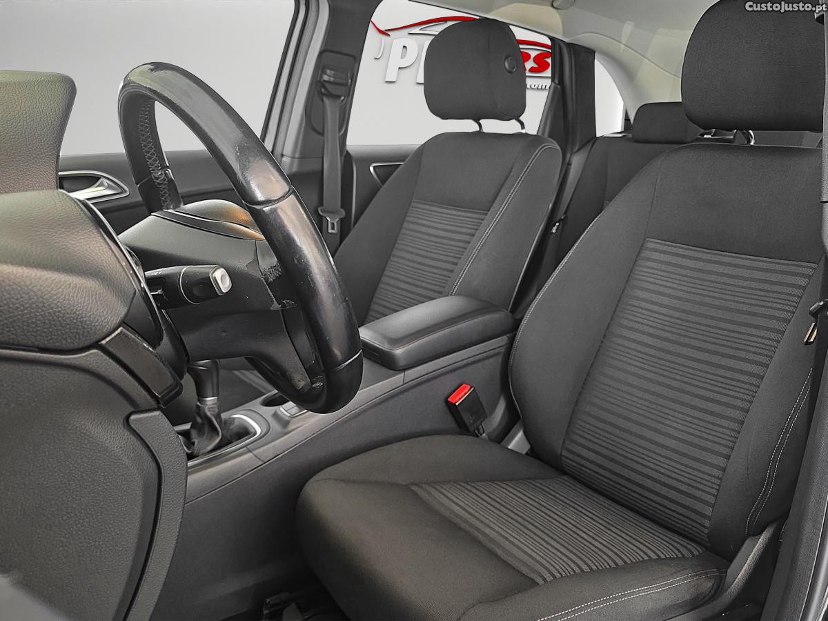 Mercedes-Benz B 180 CDI BlueEFFICIENCY N — fotografia 14