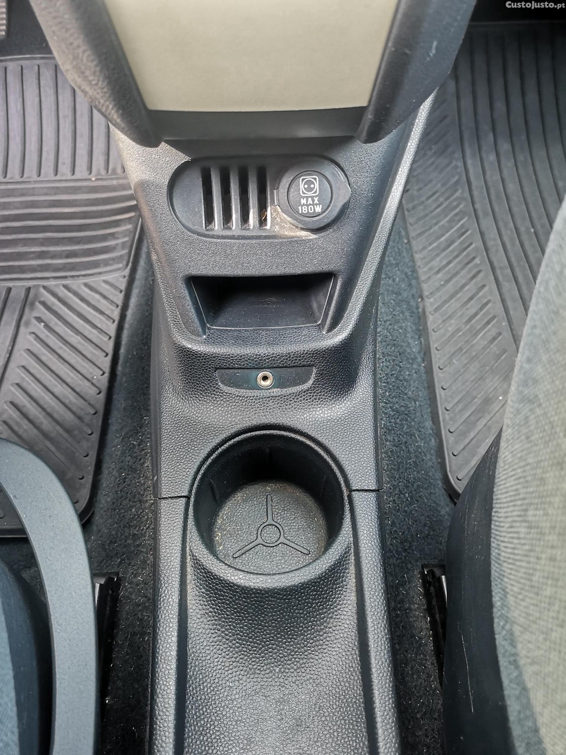 Ford KA 1.3 TDCI S&S Trend c/ A/C - Citadino - diesel - 5 lugares - "Preço Imbatível" — fotografia 3