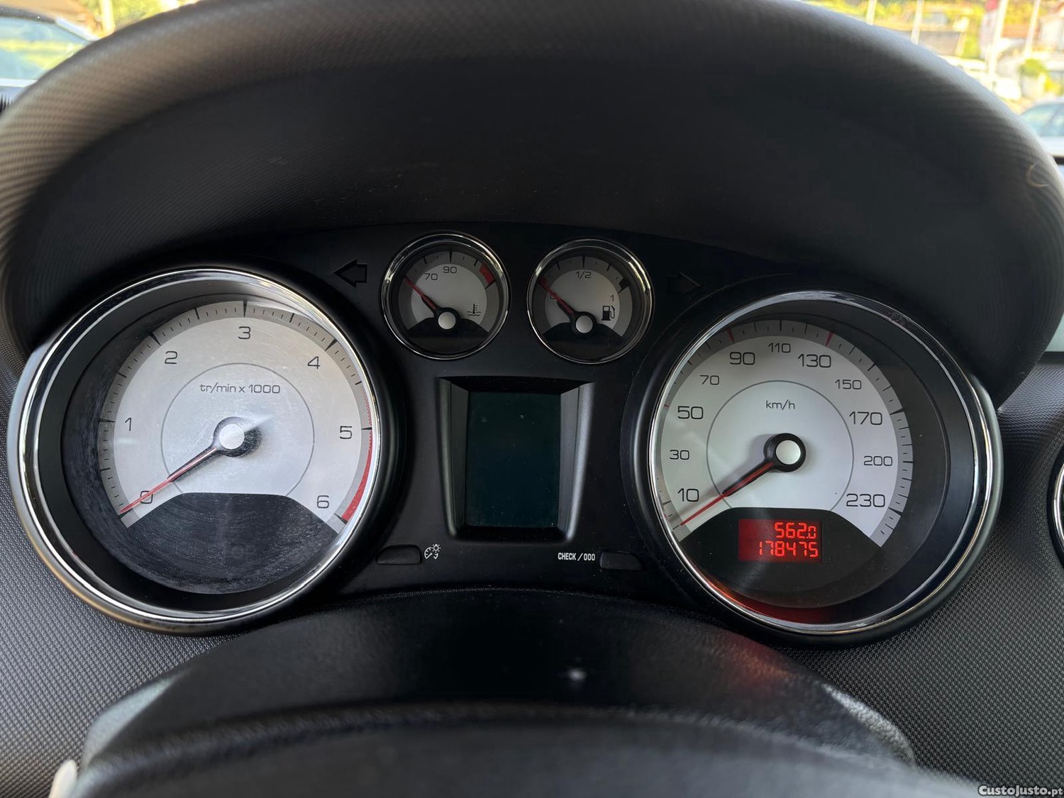 Peugeot 308 1.6 HDi Sport — fotografia 7