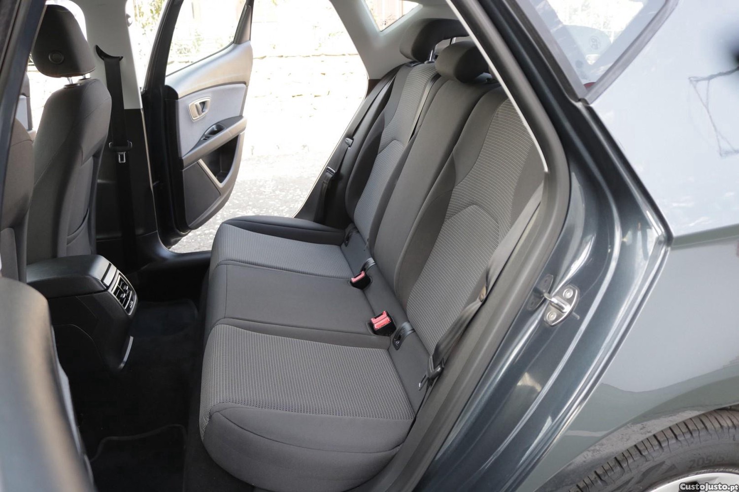 SEAT Leon 1.6 TDI Style 115cv — fotografia 38