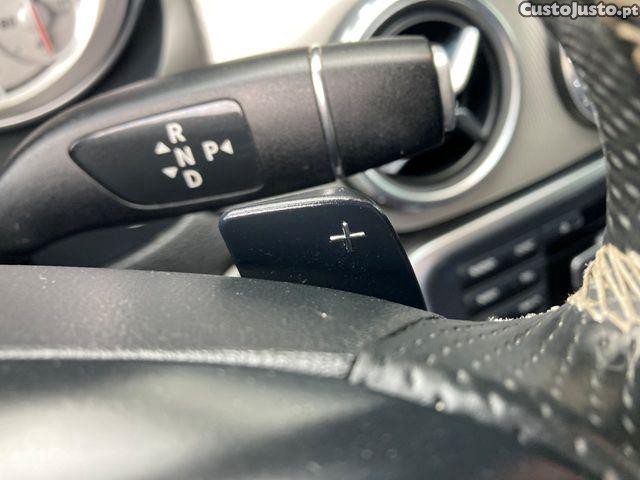 Mercedes-Benz GLA 220 d Urban — fotografia 12