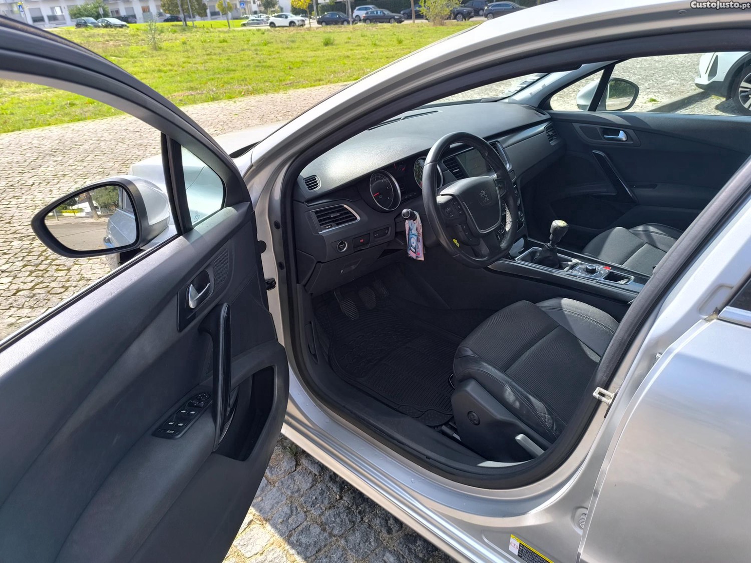 Peugeot 508 I — fotografia 4