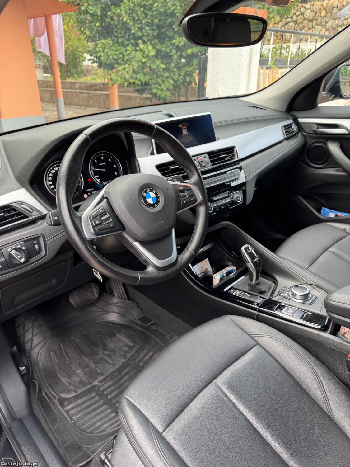 BMW X2 18d sdrive auto 2022 (versão 2.0 de 150cv) — fotografia 2