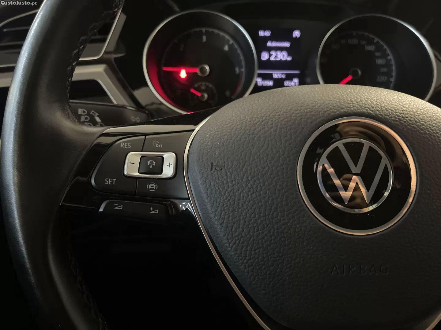 Volkswagen Touran Other_outro — fotografia 18
