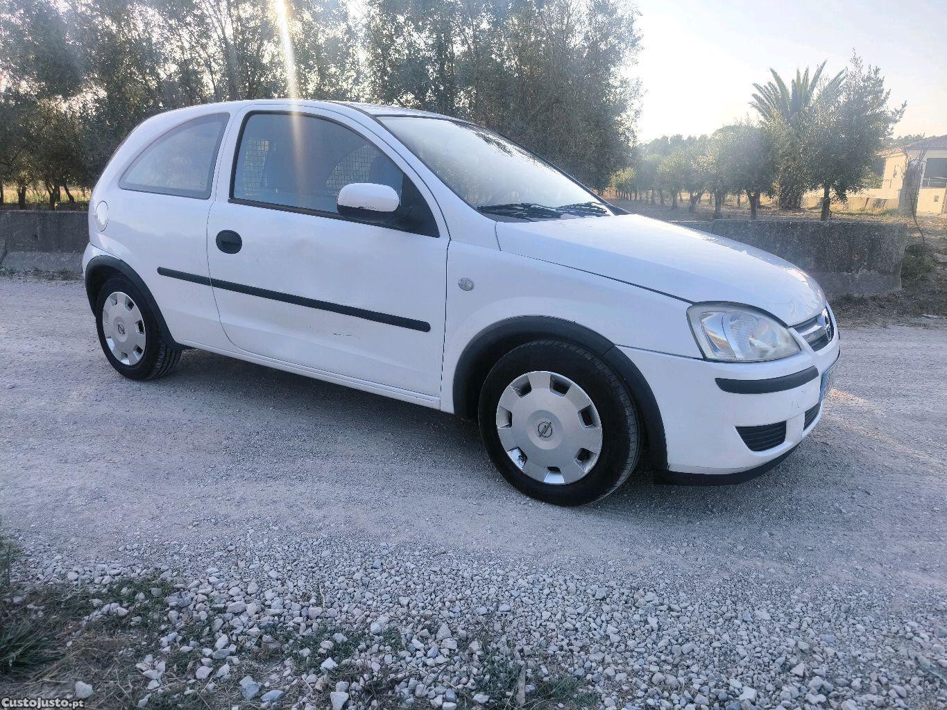 Opel Corsa 1.3 Cdti — fotografia 7