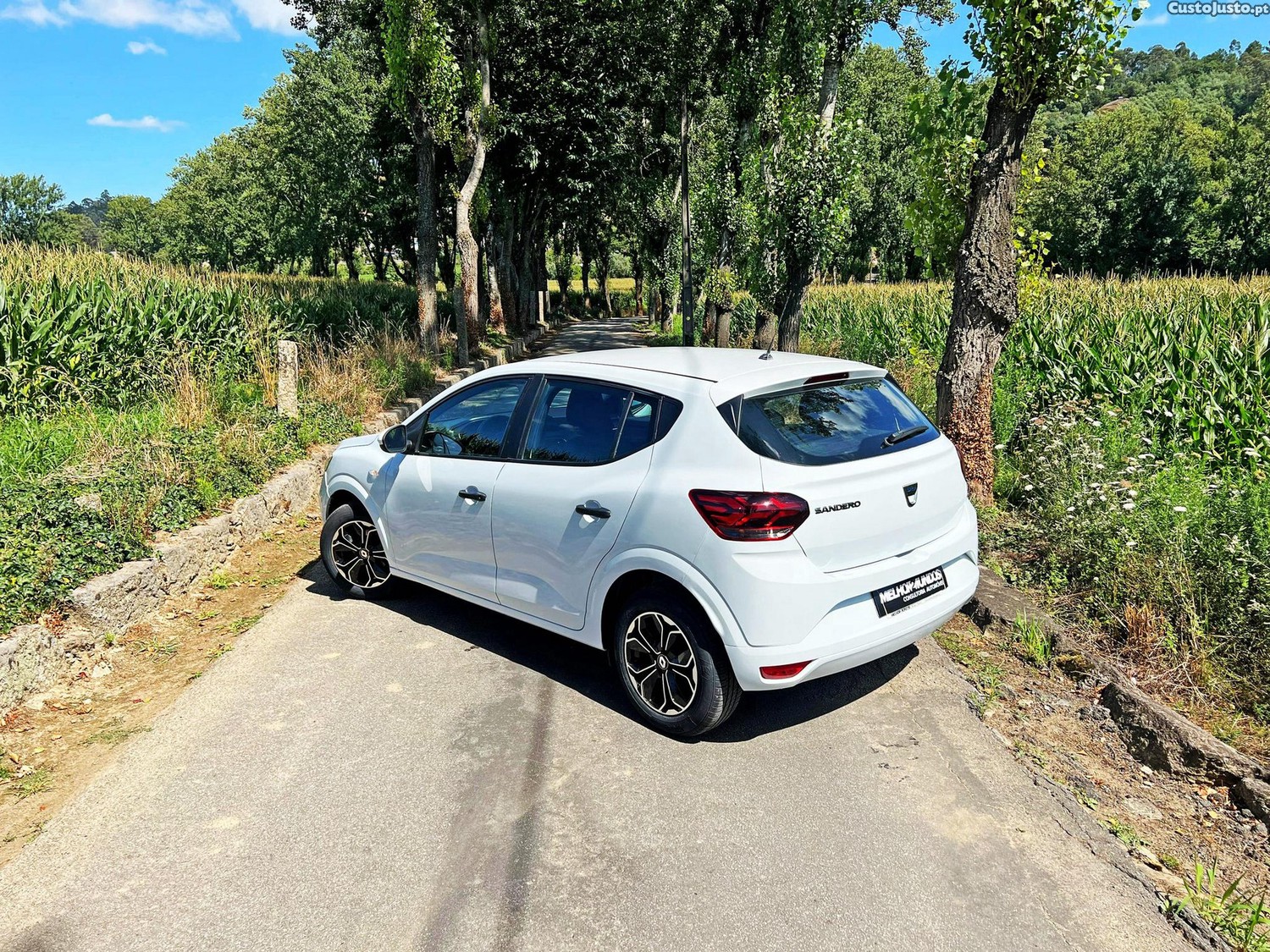 Dacia Sandero 1.0 ECO-G Essential Bi-Fuel - 22 — photo 3
