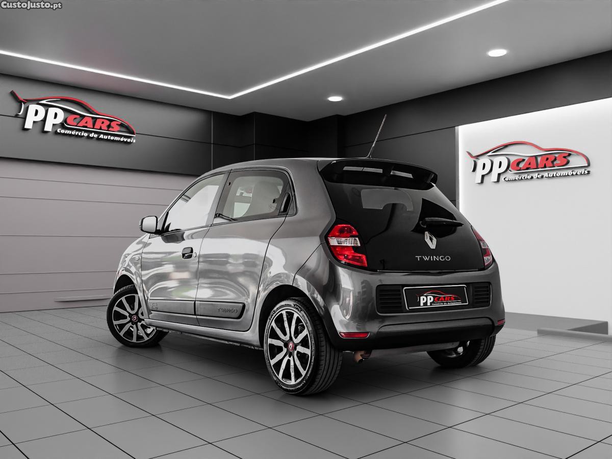 Renault Twingo ENERGY TCe 90 Dynami — fotografia 8