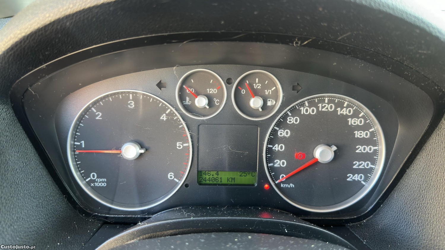 Ford C-Max 1.6 TDCi 110cv de 2004 apenas 240.000 km — fotografia 2