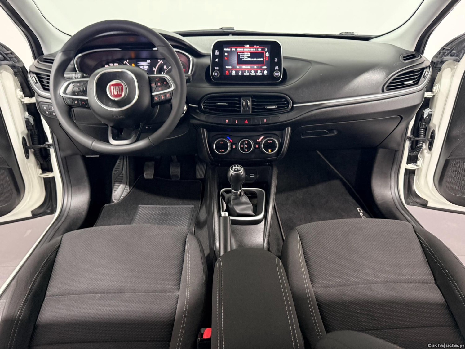 Fiat Tipo STATION WAGON 1.3 M-JET LOUNGE 95 CV - NACIONAL — fotografia 21