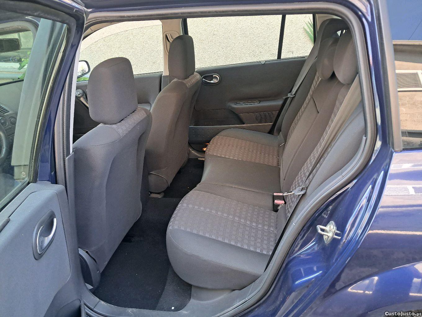 Renault Mégane megane brek — fotografia 5