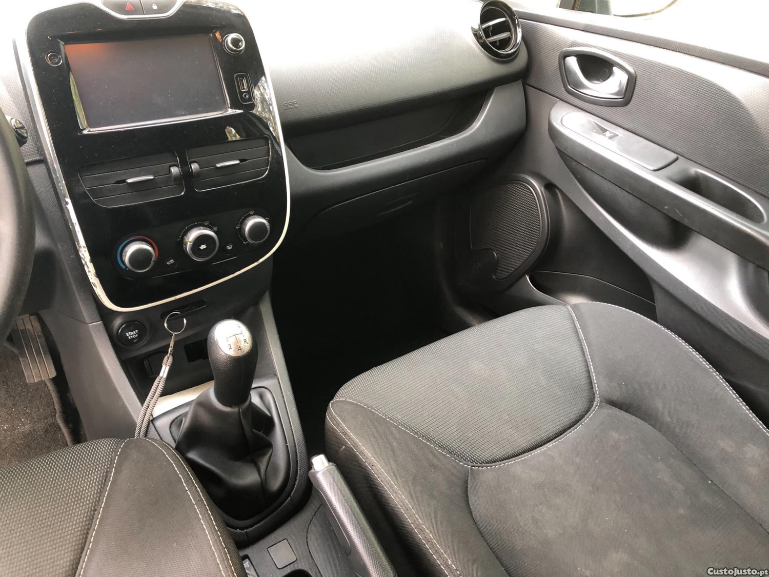 Renault Clio 1.5 dci — fotografia 3