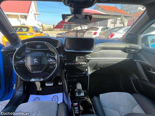 Peugeot e-208 GT LINE — fotografia 4