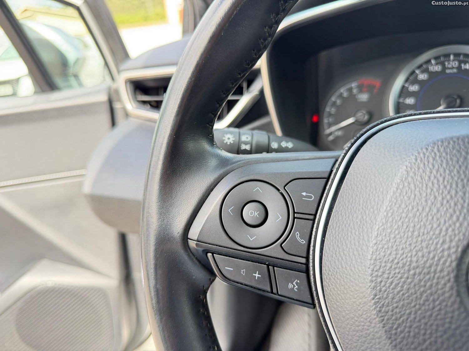 Toyota Corolla 1.8 Hybrid Comfort — fotografia 7