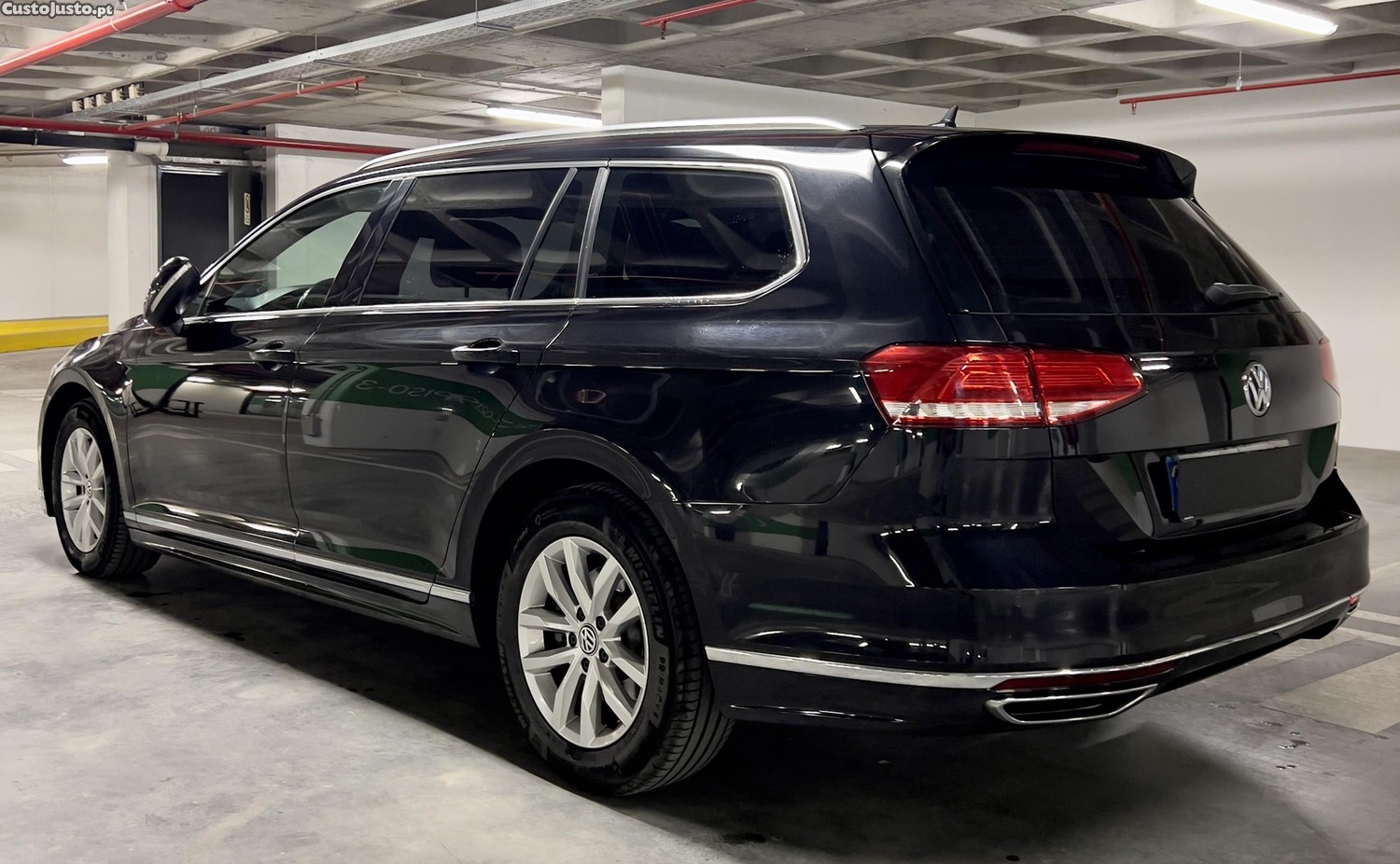 Volkswagen Passat R-line — fotografia 9