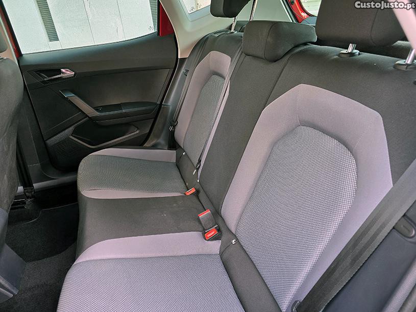 SEAT Arona 1.0 TSI - 43.000kms — fotografia 3