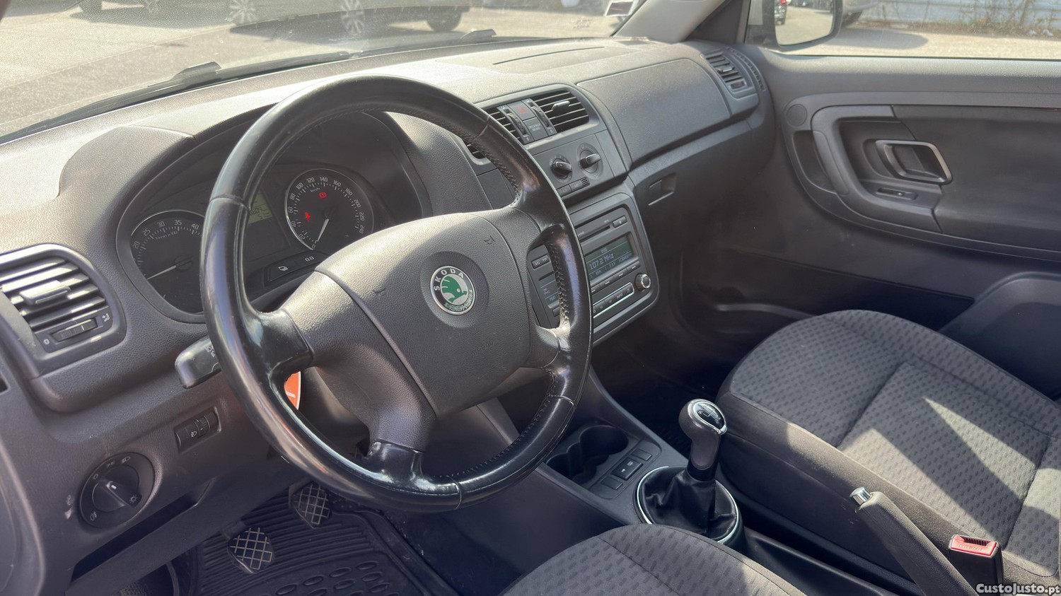 Skoda Fabia 1.2 TDI 75 Cv de 2010 apenas 185.000 km — fotografia 5
