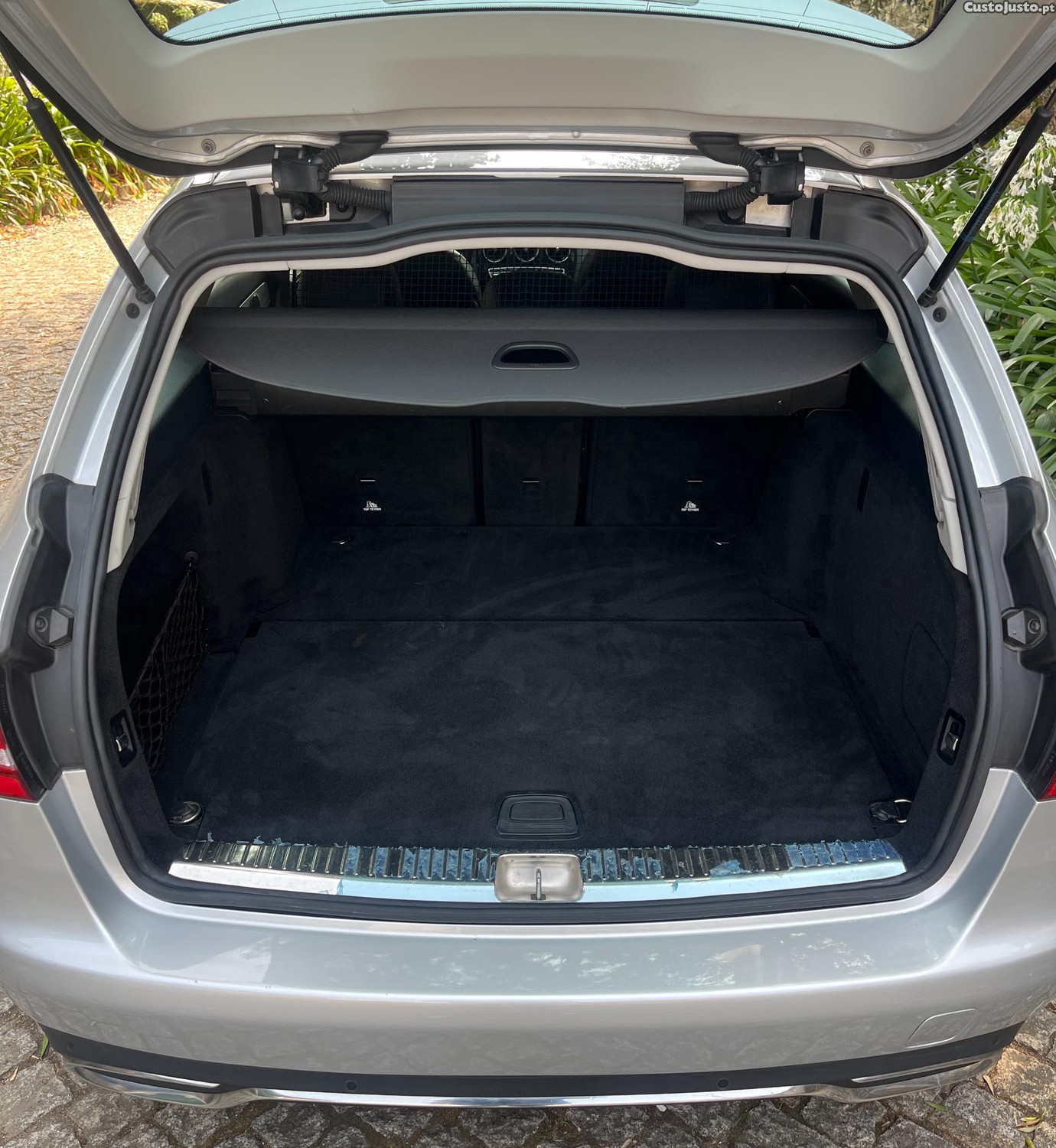 Mercedes-Benz C 200 d 7G-Tronic Avantgarde — fotografia 3