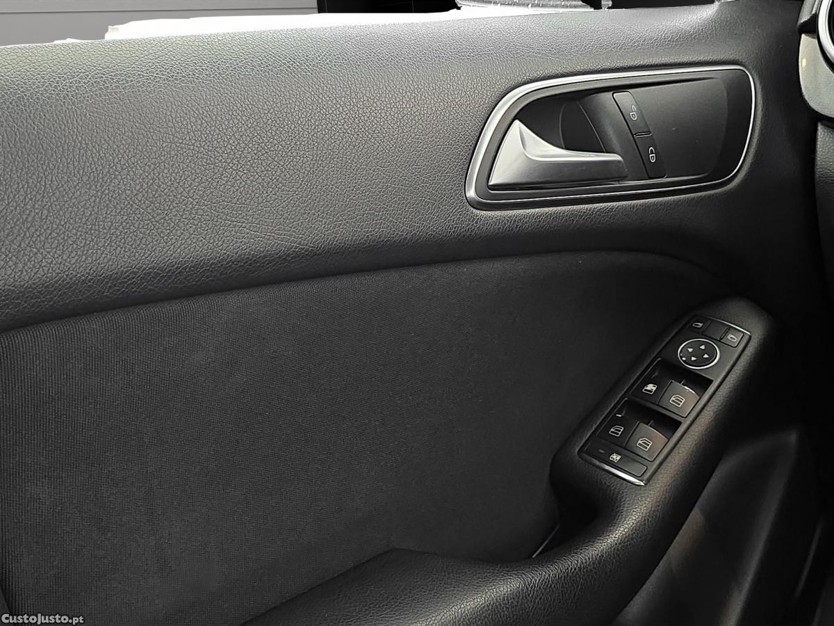 Mercedes-Benz B 180 CDI BlueEFFICIENCY N — fotografia 5