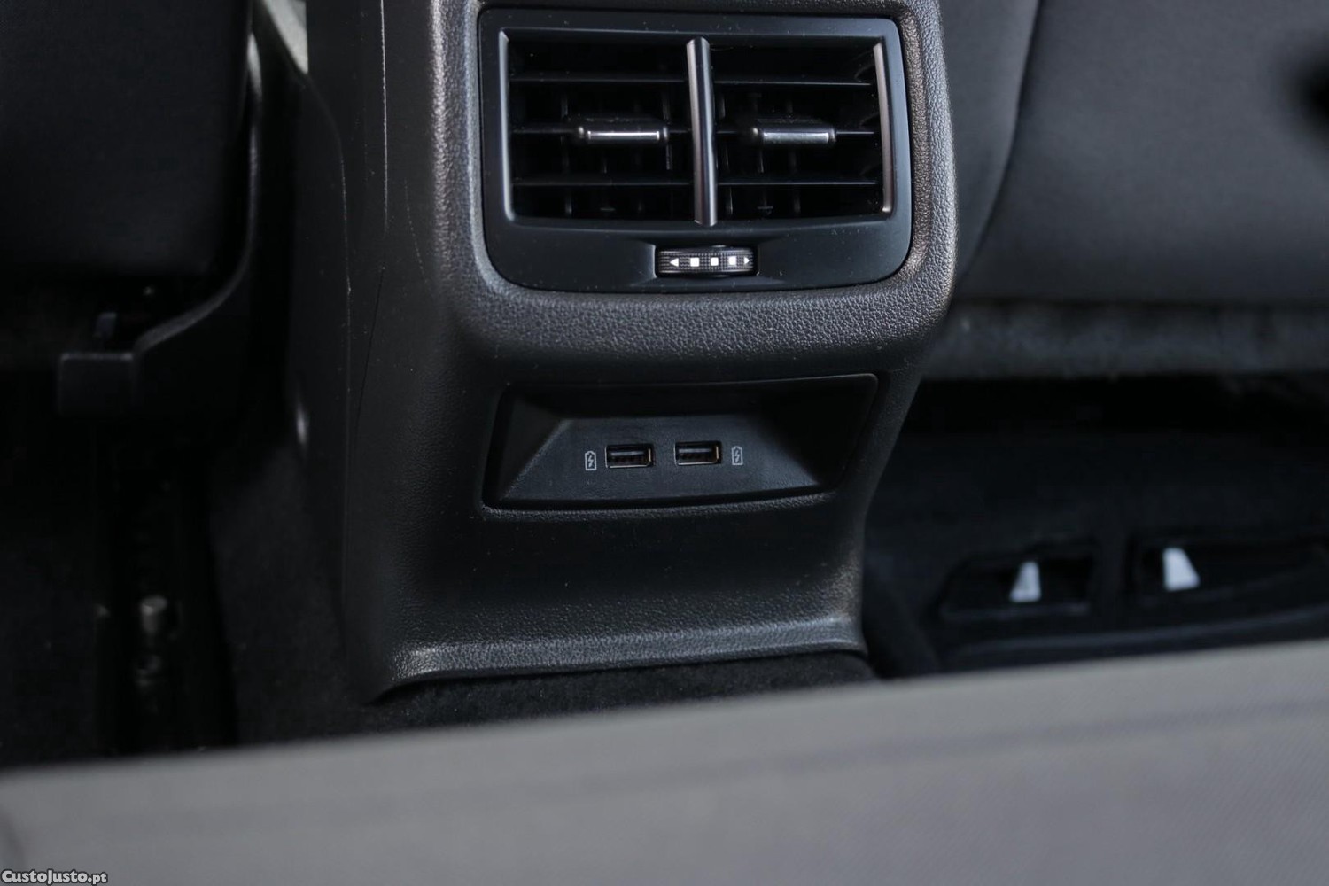 SEAT Leon 1.6 TDI Style 115cv — fotografia 37