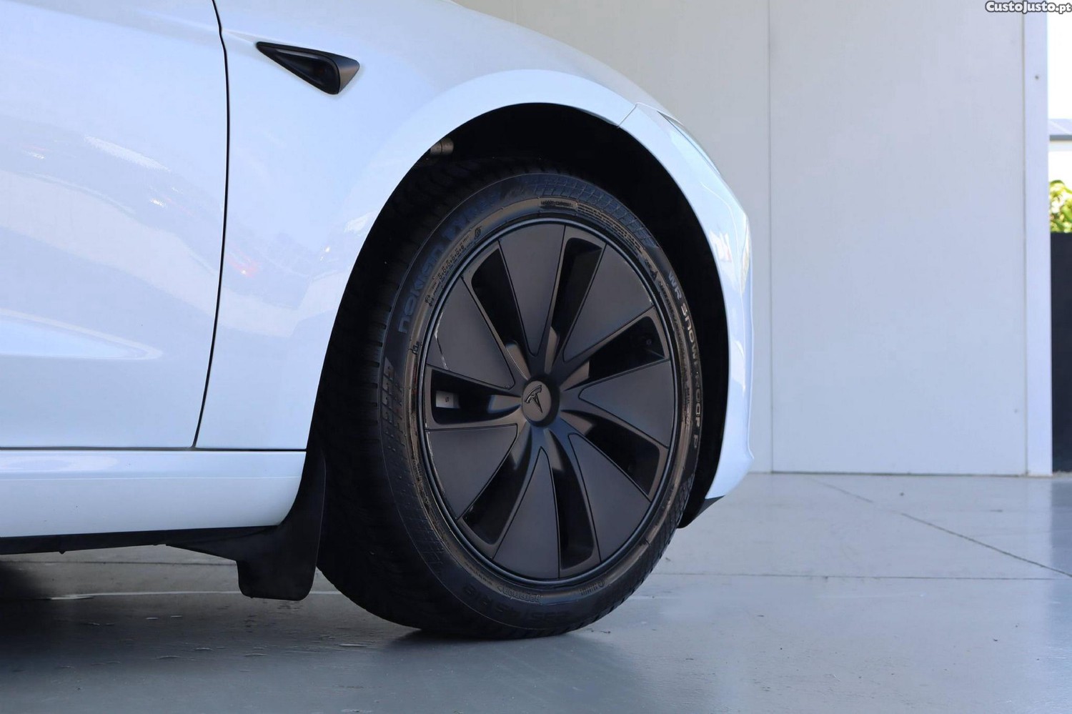 Tesla Model 3 Long Range Tração Traseira Premium — fotografia 19