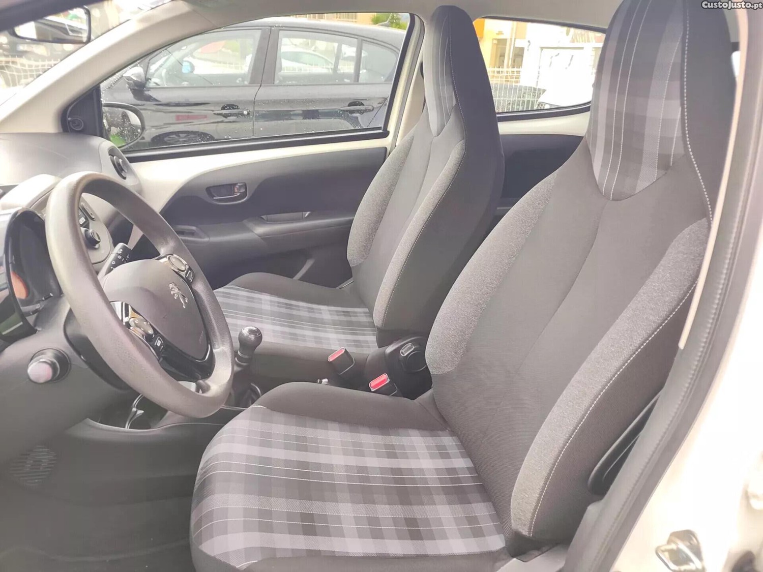 Peugeot 108 1.0 VTi Active (2018-2022) — fotografia 12