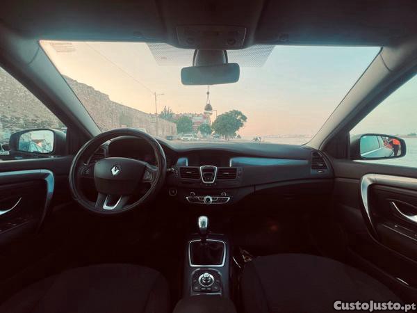 Renault Laguna 3 1.5 DCI 110cv — fotografia 4
