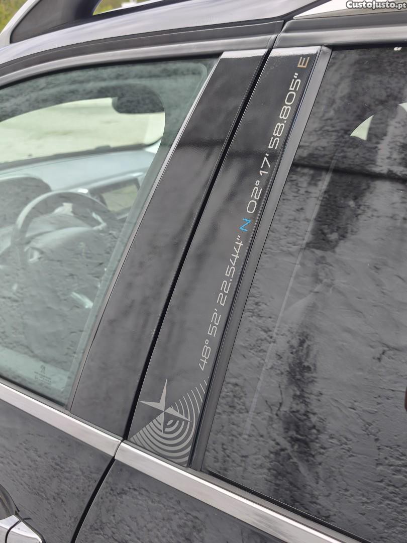 Peugeot 2008 1.2 PureTech Allure EAT6 — fotografia 5