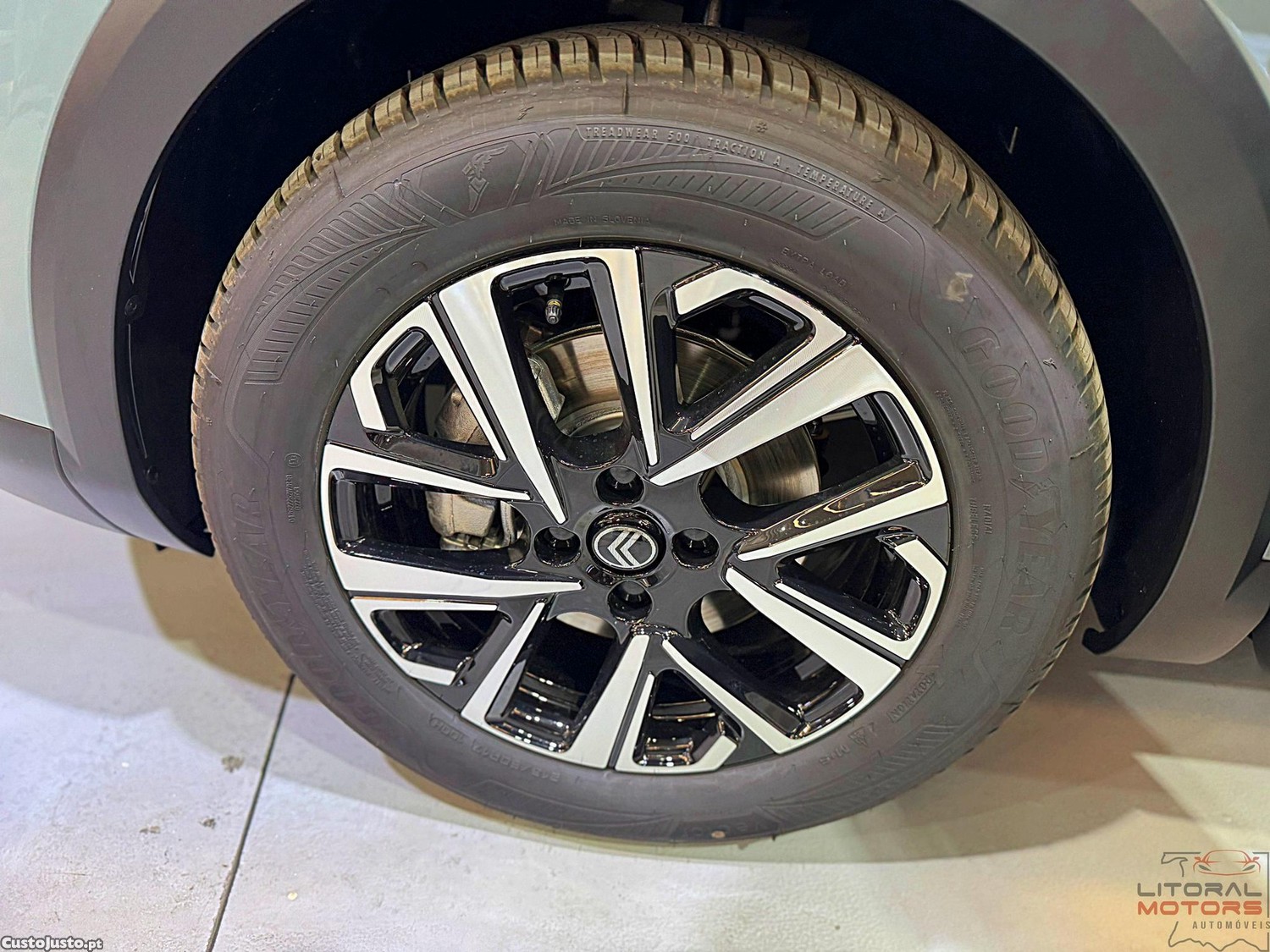 Citroën C4 1.2 Hybrid Plus e-DSC6 — fotografia 14