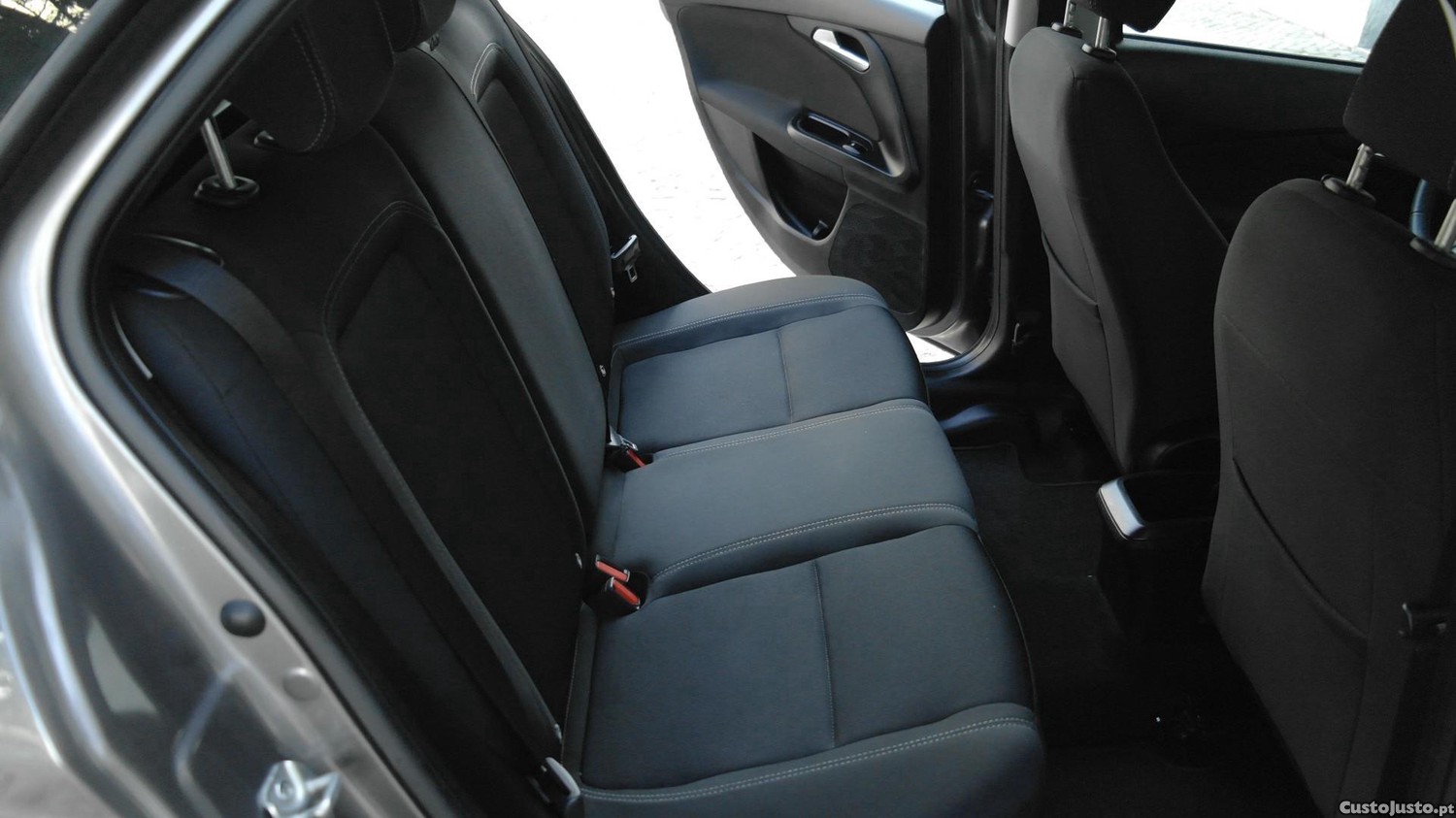 Fiat Tipo 1.3 MultiJet — fotografia 14