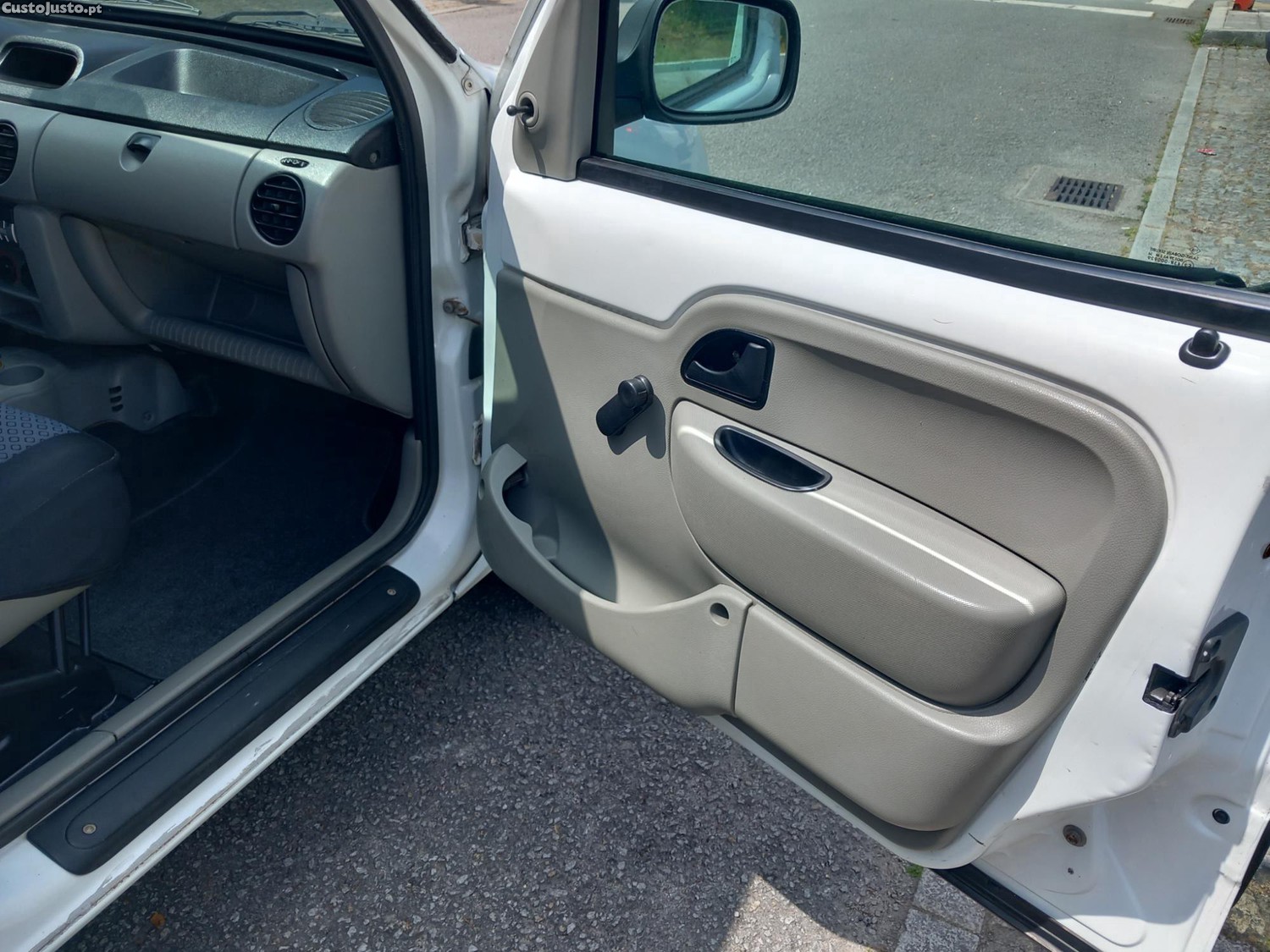 Renault Kangoo 1.5 dCi Confort — fotografia 8